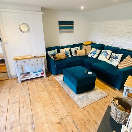 Spindrift Is A Beautiful Newly Refurbished Three Bedroom Private Family House Located On The Old Harbour And The Coastal Path In The Heart Of Beautiful Polperro Kültér fotó