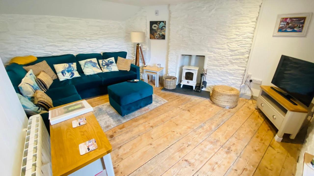 Spindrift Is A Beautiful Newly Refurbished Three Bedroom Private Family House Located On The Old Harbour And The Coastal Path In The Heart Of Beautiful Polperro Kültér fotó