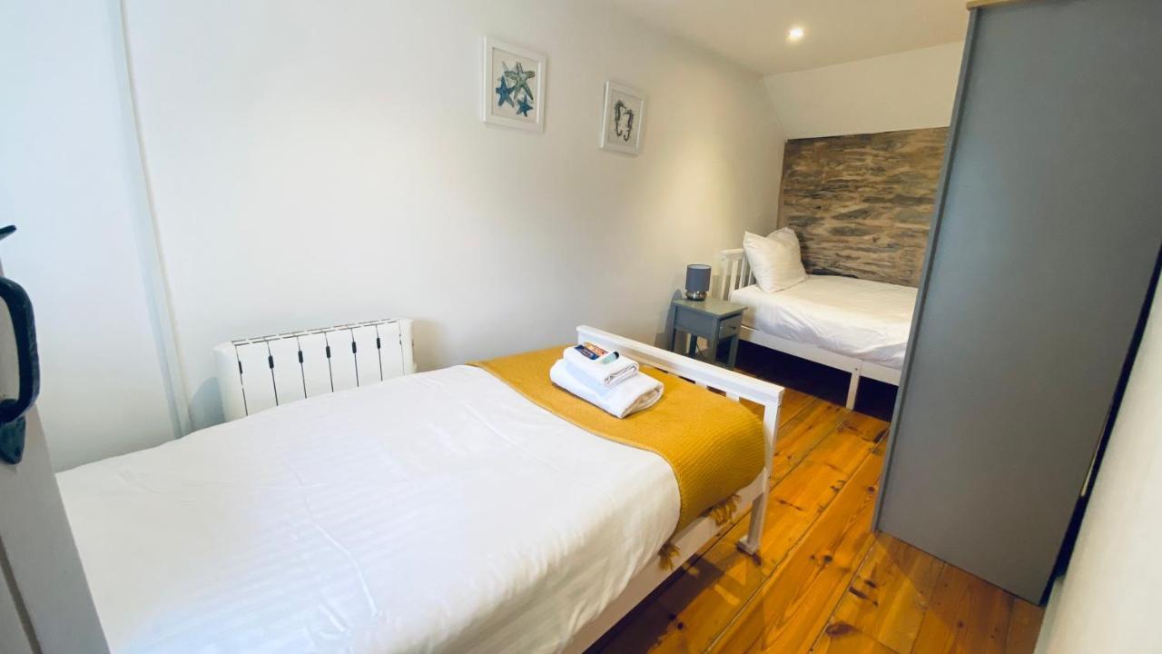 Spindrift Is A Beautiful Newly Refurbished Three Bedroom Private Family House Located On The Old Harbour And The Coastal Path In The Heart Of Beautiful Polperro Kültér fotó